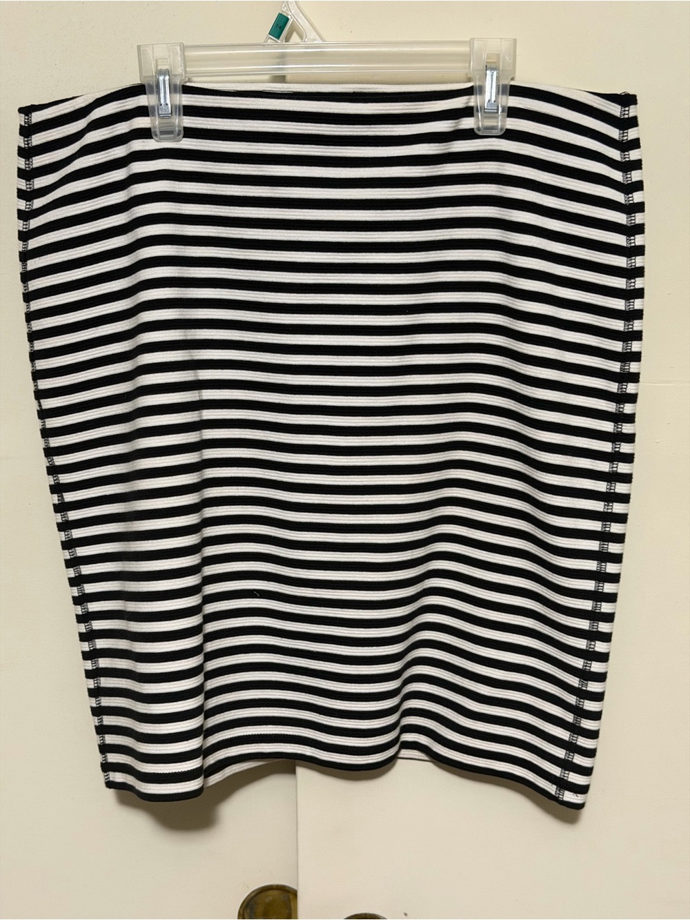 Old Navy Black and White Striped Pencil Skirt